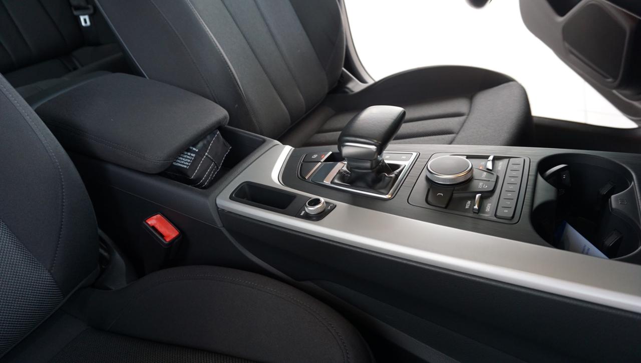 AUDI A4 Avant 2.0 TDI 150 CV S tronic Business Sport - 37