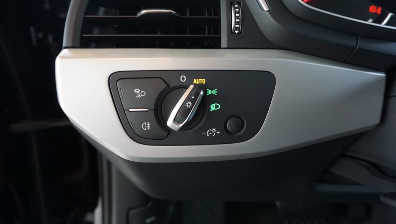 AUDI A4 Avant 2.0 TDI 150 CV S tronic Business Sport - 17