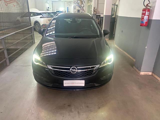 OPEL Astra Nero metallizzato