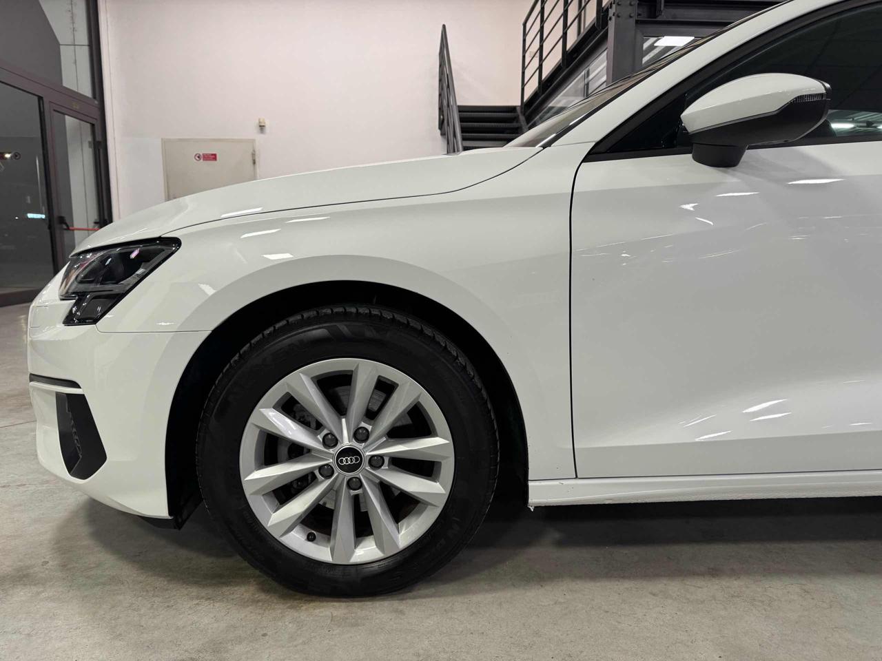 AUDI A3 SPB 30 g-tron S tronic Business - 24