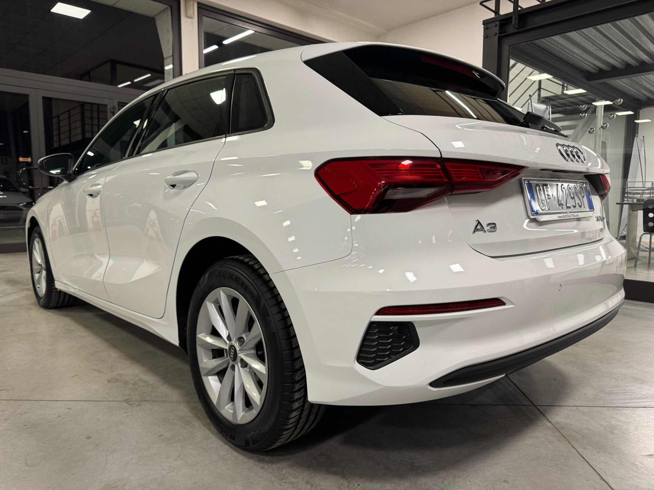 AUDI A3 SPB 30 g-tron S tronic Business - 5