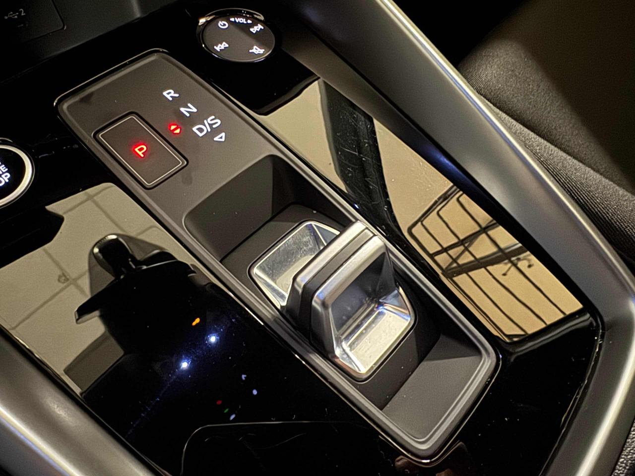 AUDI A3 SPB 30 TDI S tronic Business - 7