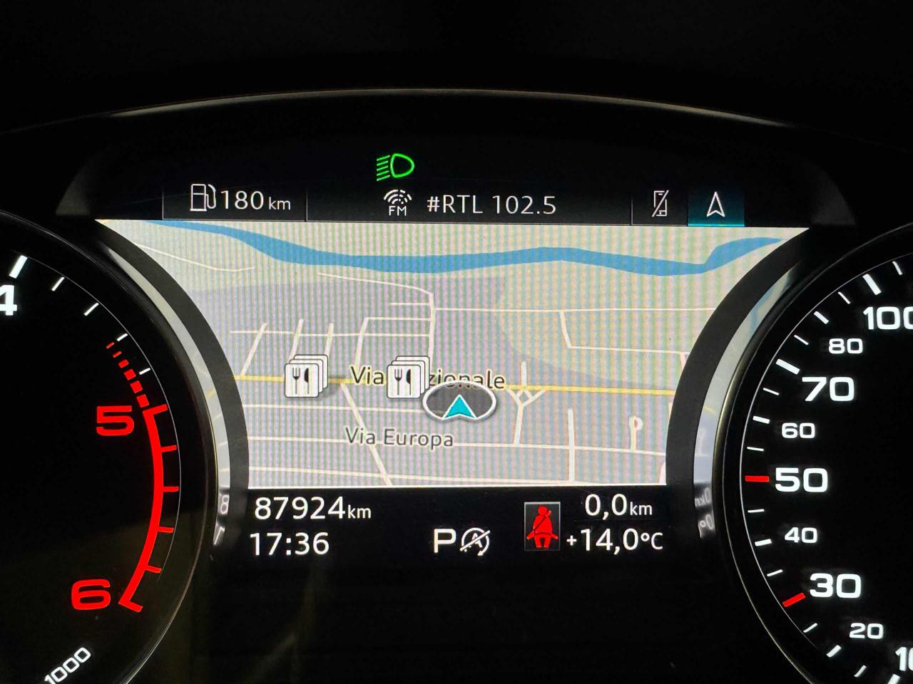 AUDI A4 Avant 35 TDI/163 CV S tronic Business Advanced - 15