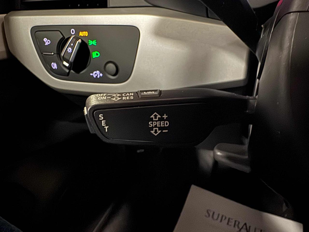 AUDI A4 Avant 35 TDI/163 CV S tronic Business Advanced - 22