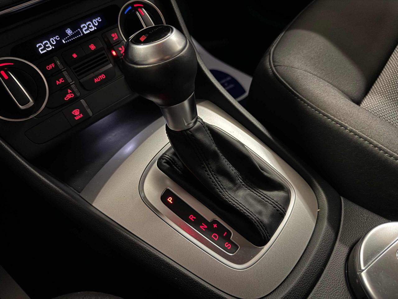 AUDI Q3 2.0 TDI 150 CV quattro S tronic Business - 8