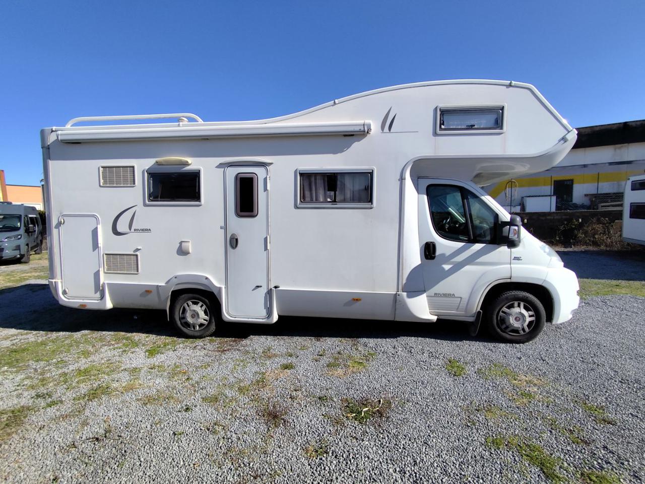 CI INTERNATIONAL RIVIERA GT - 2