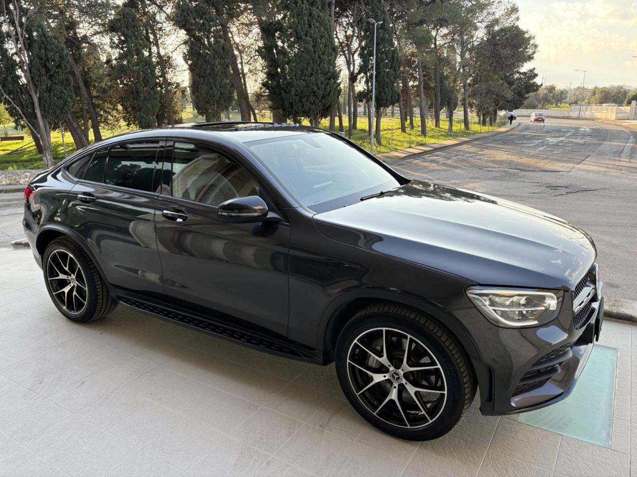 MERCEDES-BENZ GLC 300 de 4Matic Plug-in hybrid Coupé Premium TETTO. - 3