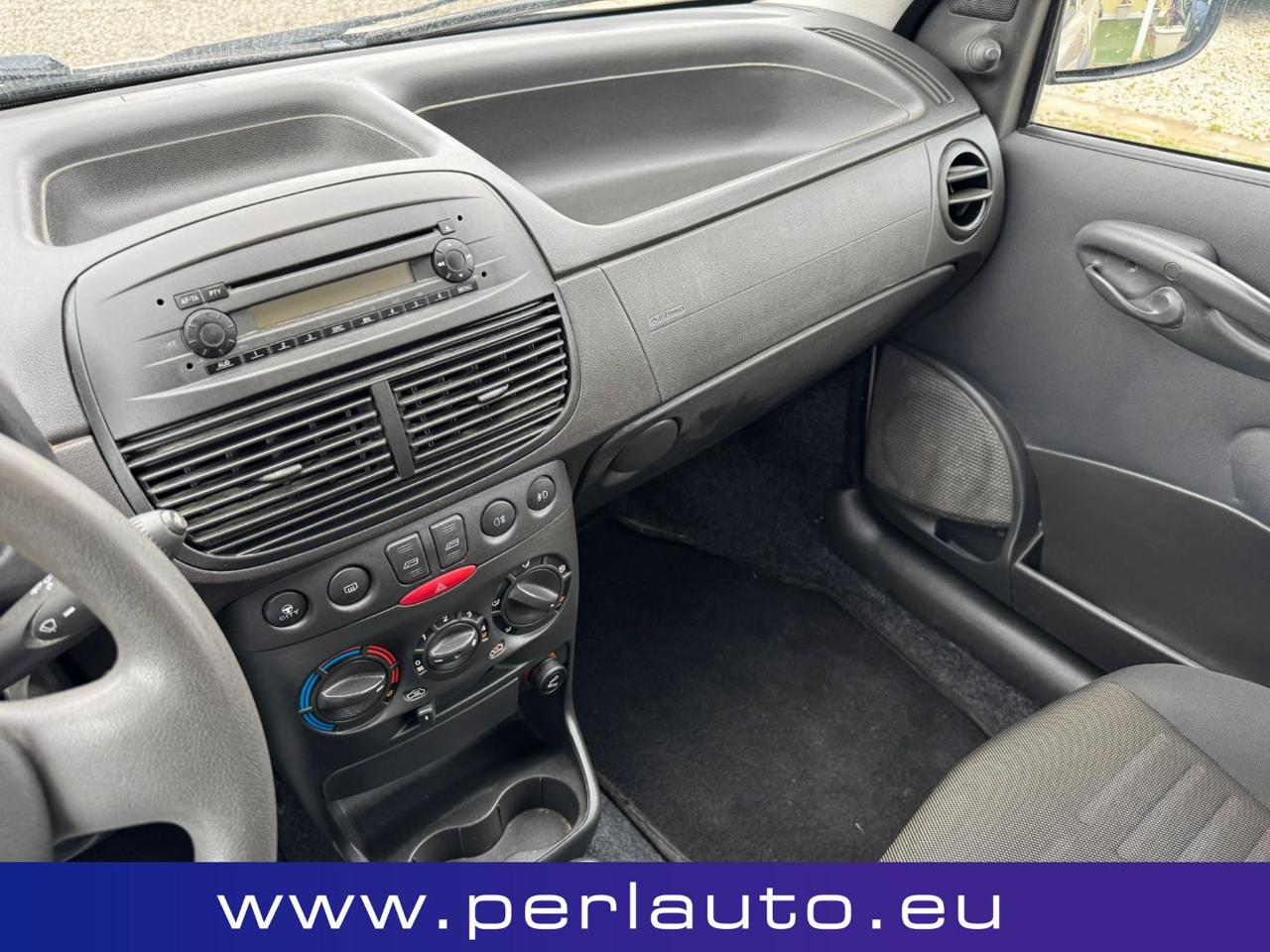 FIAT Punto Classic 1.3 MJT 5 porte Active - 9