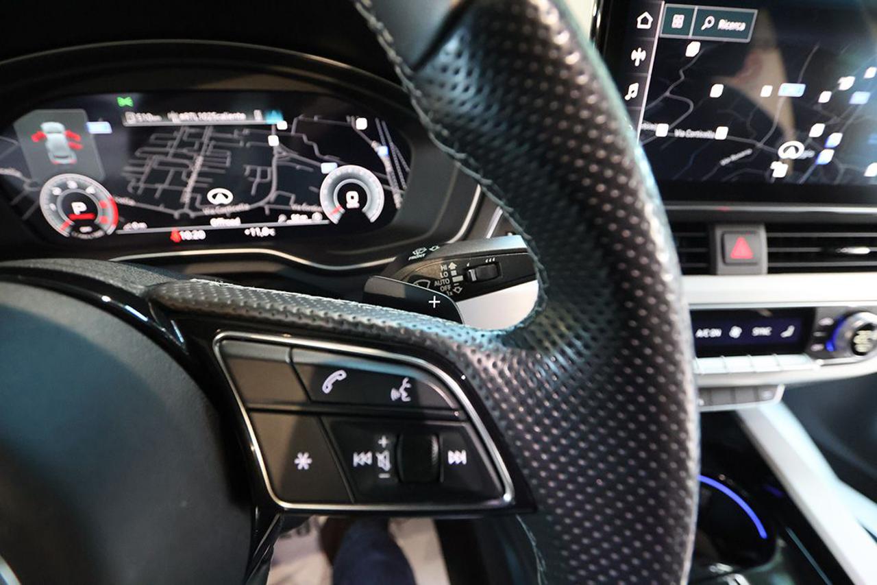 AUDI A5 35 TDI Sportback S-Tronic S-Line - 22