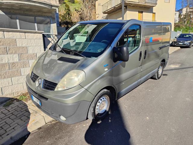 RENAULT Trafic Grigio metallizzato