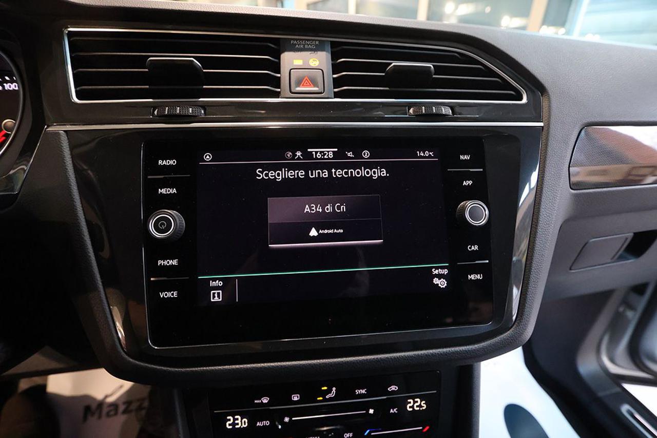 VOLKSWAGEN Tiguan 2.0 TDI 150cv SCR DSG Life - 24