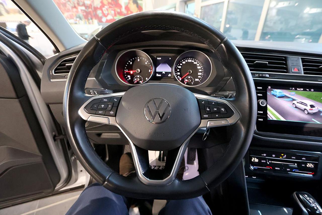 VOLKSWAGEN Tiguan 2.0 TDI 150cv SCR DSG Life - 19