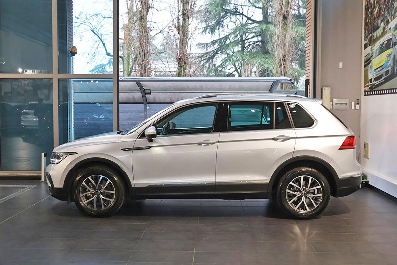 VOLKSWAGEN Tiguan 2.0 TDI 150cv SCR DSG Life - 3