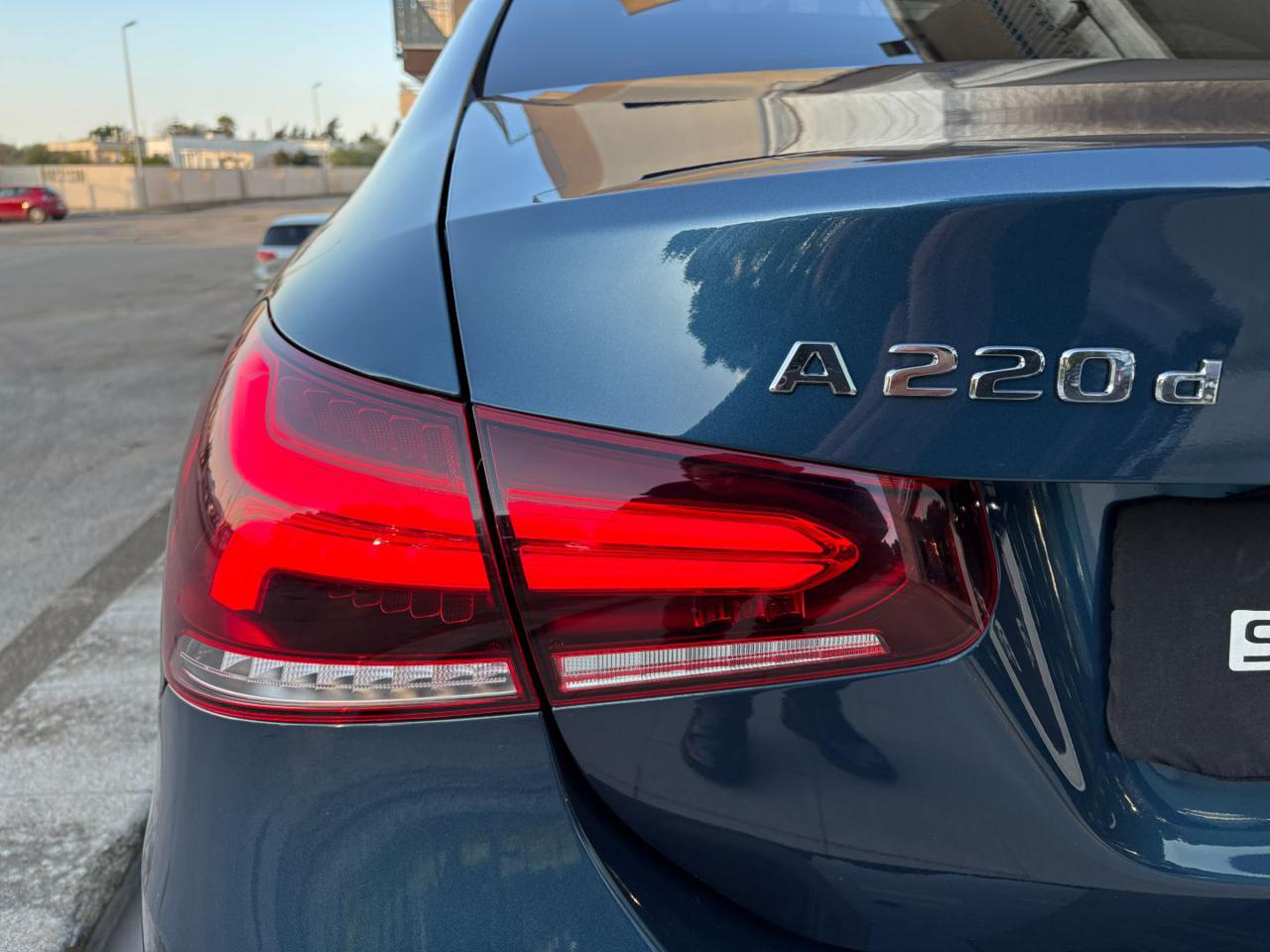 MERCEDES-BENZ A 220 d Automatic Premium Sedan TETTO-PACK NIGHT - 45