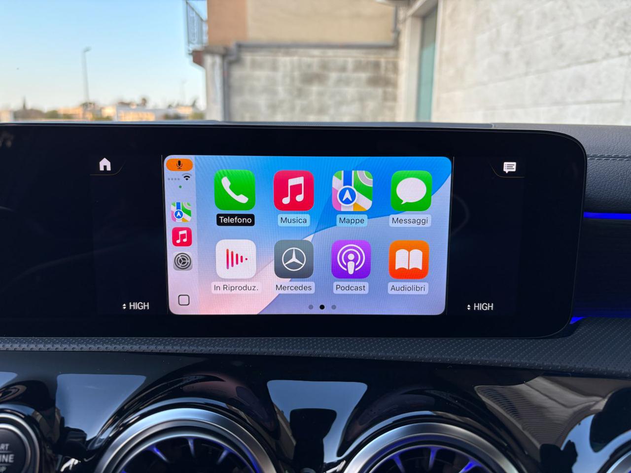 MERCEDES-BENZ A 220 d Automatic Premium Sedan TETTO-PACK NIGHT - 37