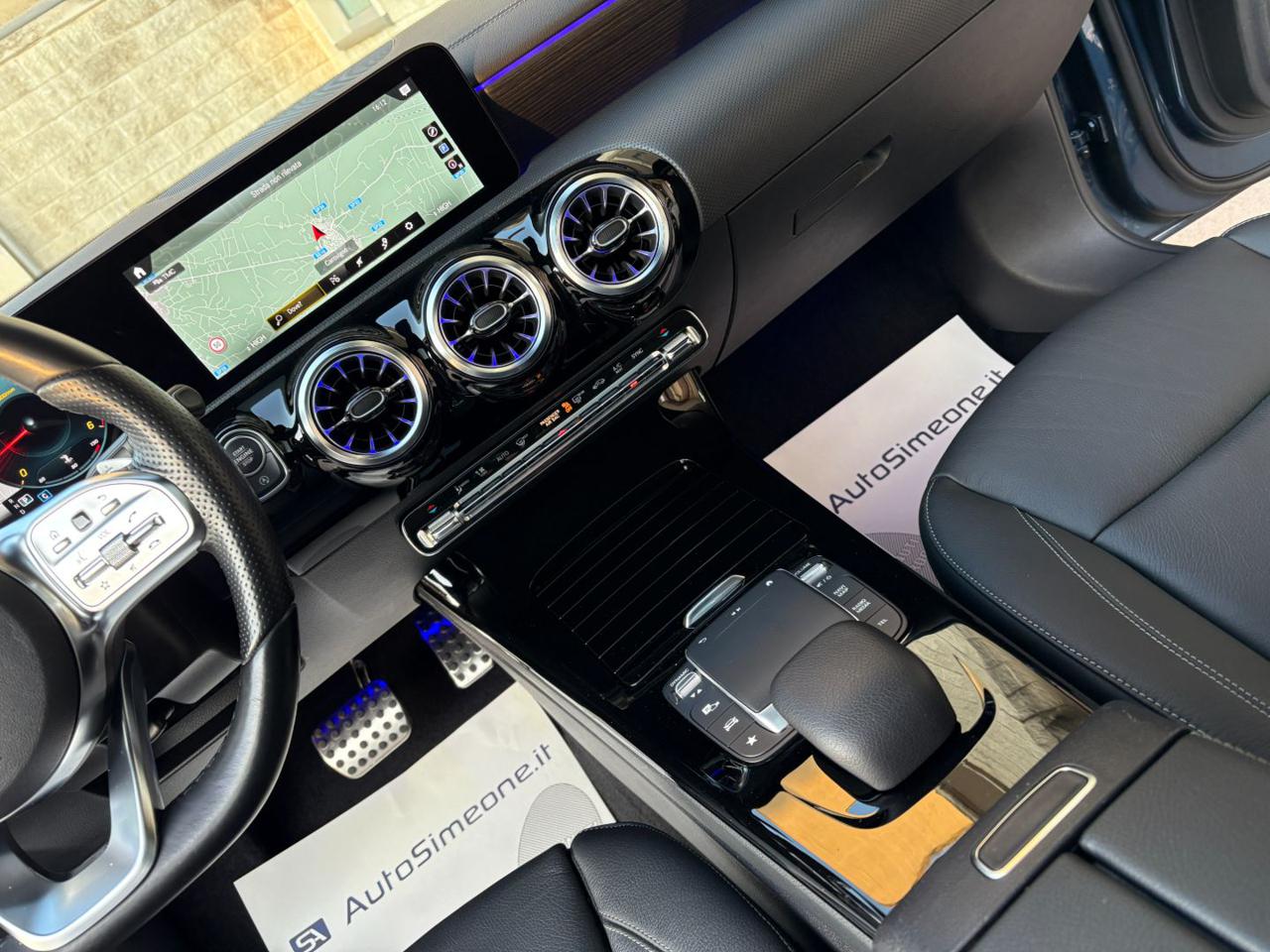 MERCEDES-BENZ A 220 d Automatic Premium Sedan TETTO-PACK NIGHT - 22