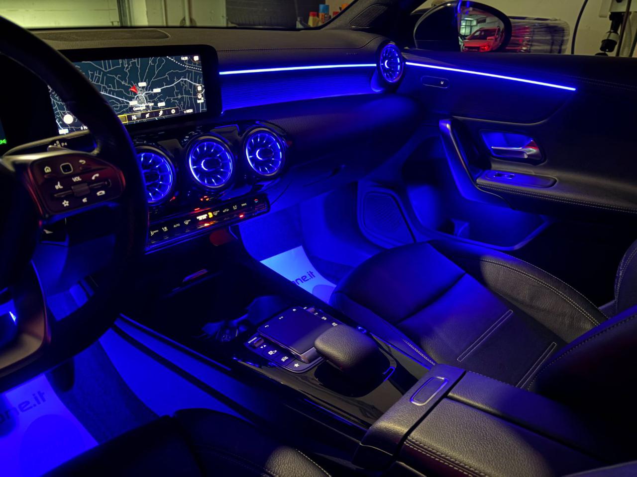 MERCEDES-BENZ A 220 d Automatic Premium Sedan TETTO-PACK NIGHT - 39