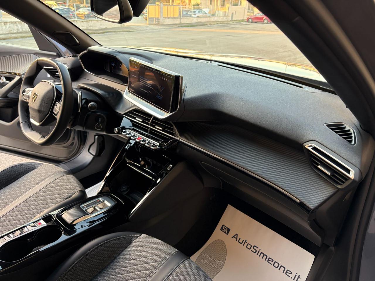 PEUGEOT 2008 1.5 BlueHDi 130 S&S EAT8 Allure - 13