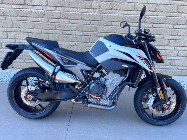 KTM 790 Duke Grigio pastello