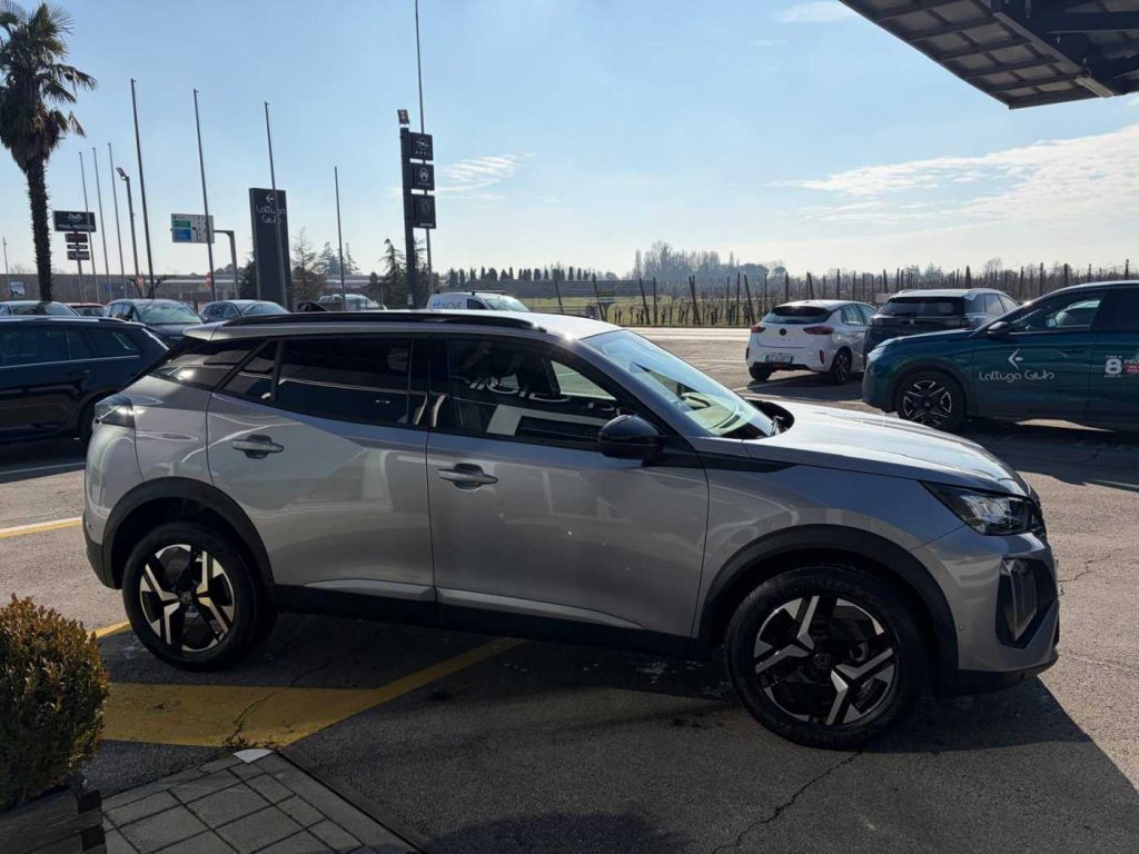 PEUGEOT 2008 PureTech 100 S&S Allure - 5