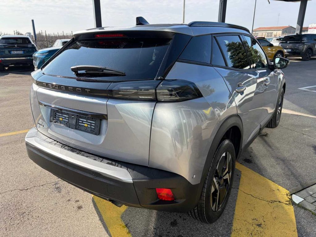 PEUGEOT 2008 PureTech 100 S&S Allure - 6