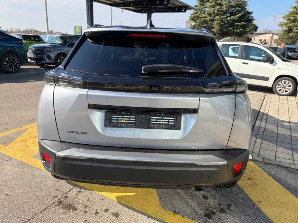 PEUGEOT 2008 PureTech 100 S&S Allure - 7