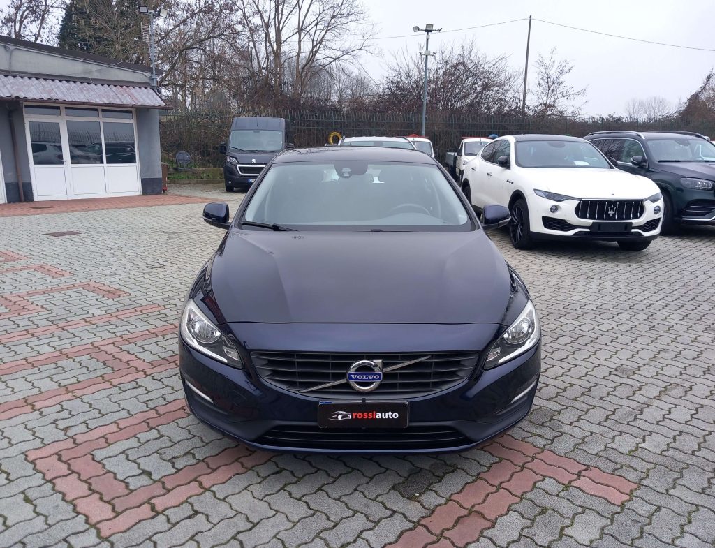 VOLVO V60 2.0 d2 Summum geartronic - 2