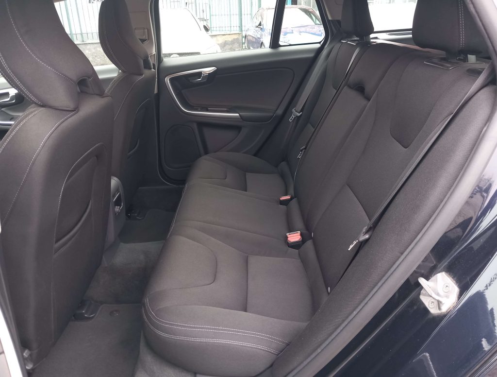 VOLVO V60 2.0 d2 Summum geartronic - 10