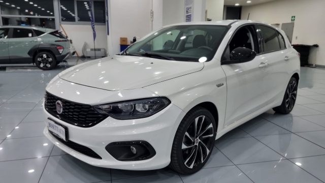 FIAT Tipo Bianco pastello