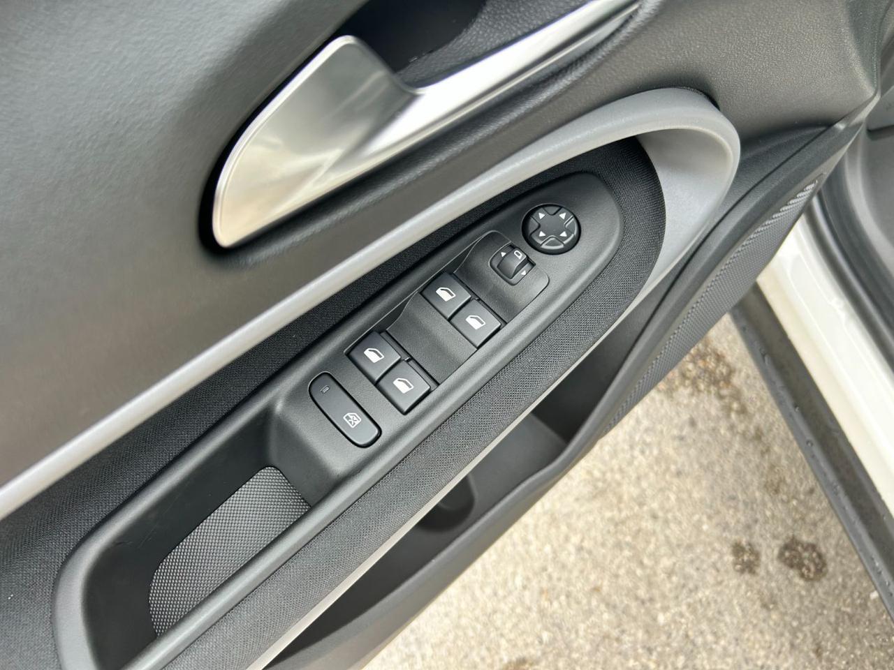 JEEP Avenger 1.2 Turbo 100 CV MHEV Adventure - 11