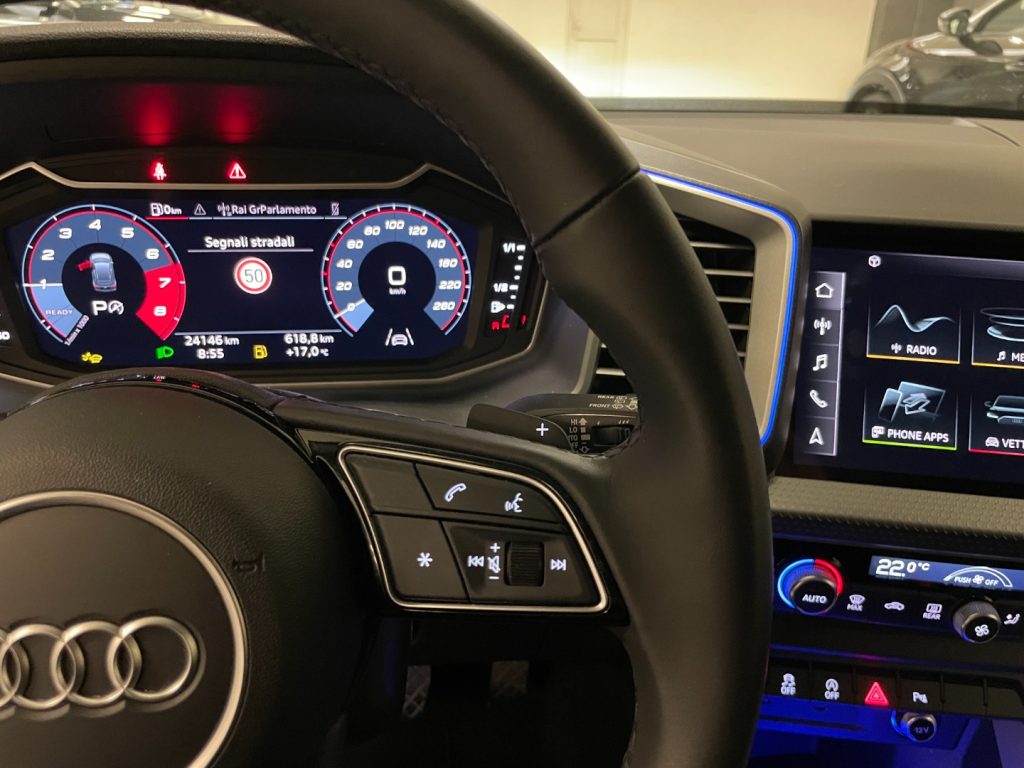 AUDI A1 SPB 30 TFSI S tronic EDITION BLACK SLINE+CAMERA - 14