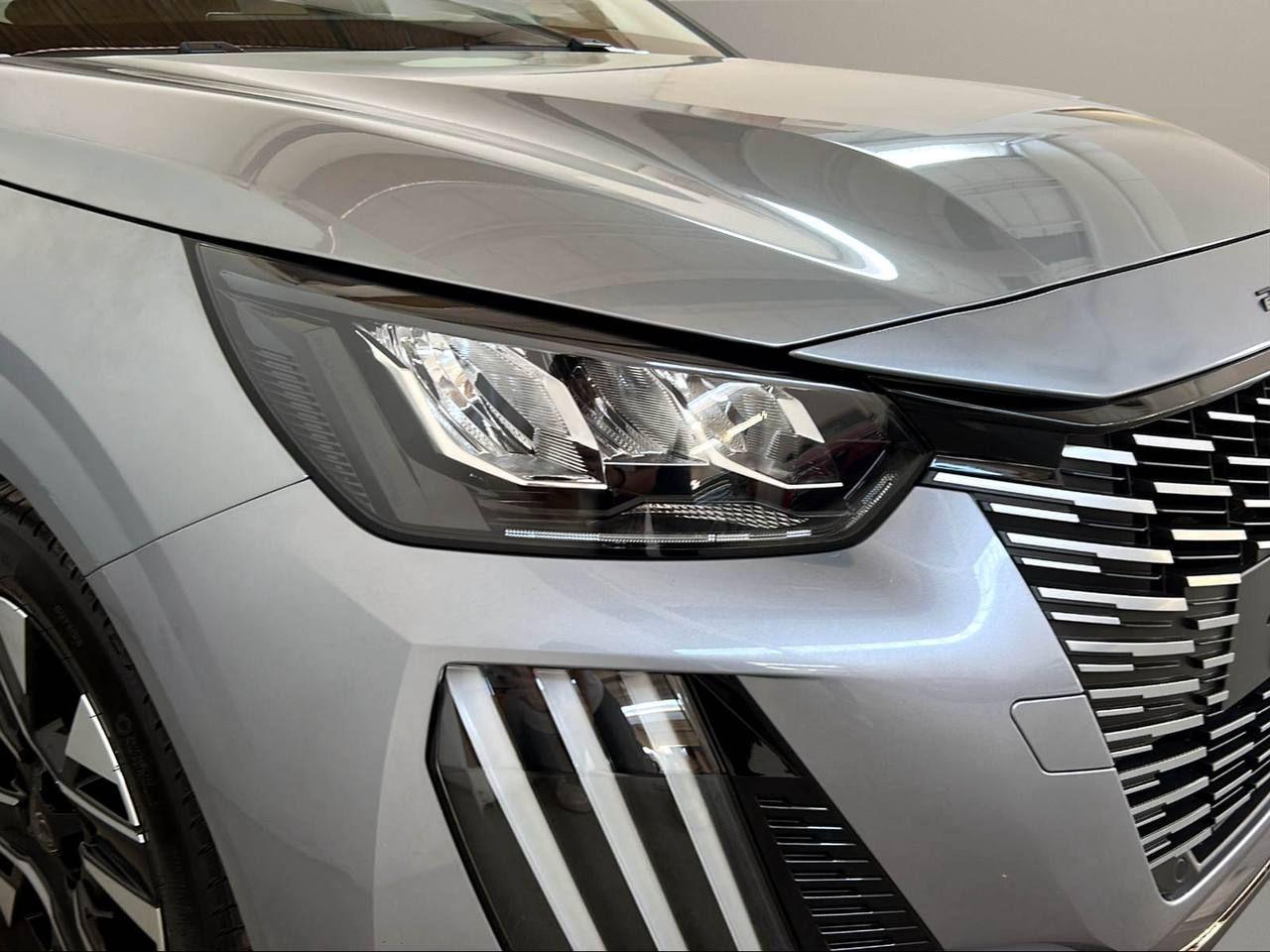 PEUGEOT 208 PureTech 100 Stop&Start 5 porte Allure - 32