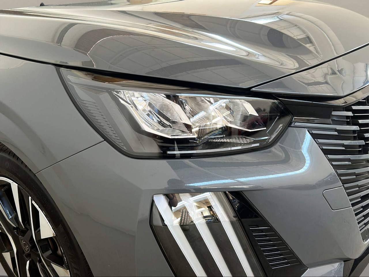 PEUGEOT 208 PureTech 100 Stop&Start 5 porte Allure - 31