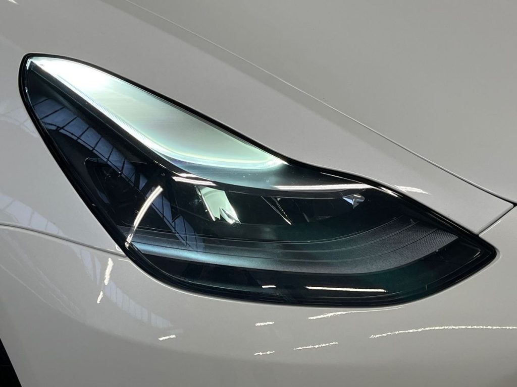 TESLA Model 3 Long Range RWD - 17