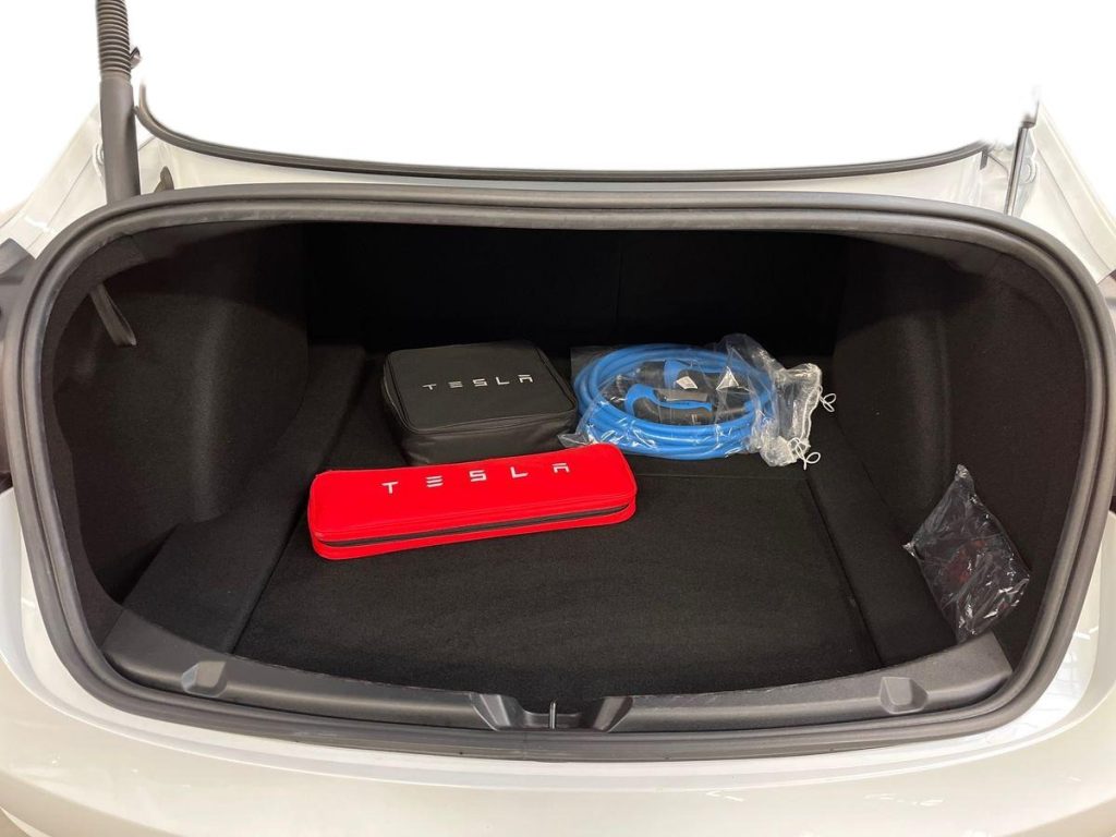 TESLA Model 3 Long Range RWD - 14