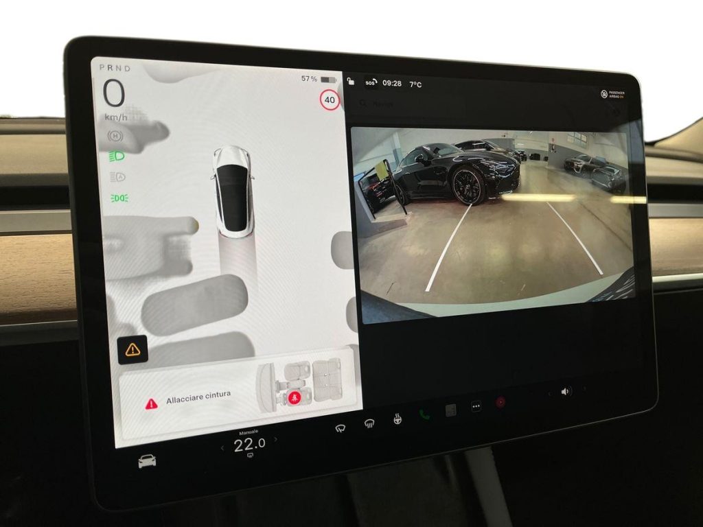 TESLA Model 3 Long Range RWD - 12