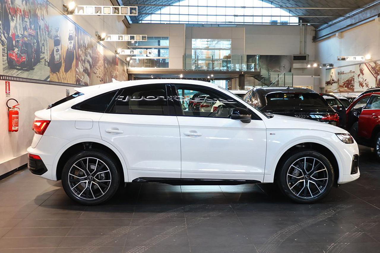 AUDI Q5 40 TDI Sportback Quattro S-Tronic S-Line Plus - 2