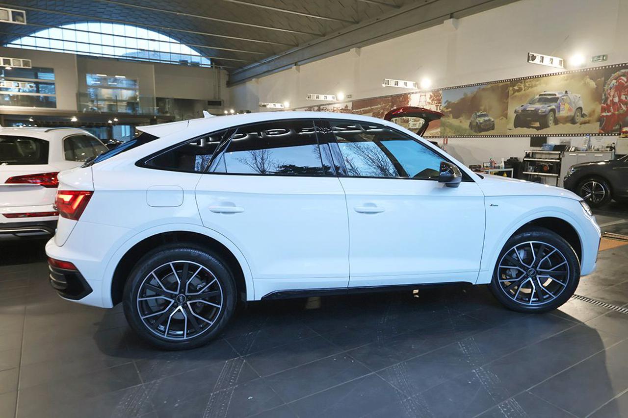 AUDI Q5 40 TDI Sportback Quattro S-Tronic S-Line Plus - 10
