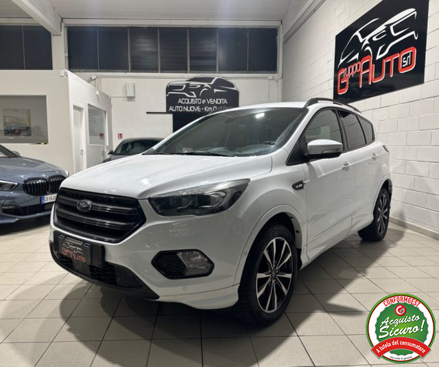 FORD Kuga Bianco metallizzato
