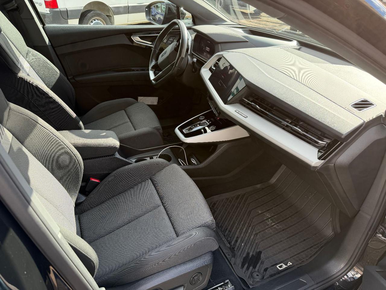 AUDI Q4 e-tron Q4 SPB 35 e-tron Business - 12