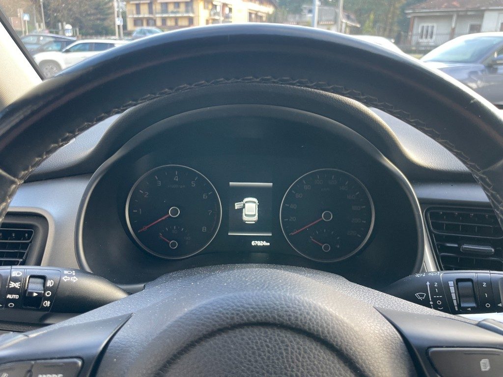 KIA Stonic 1.0 T-GDi 100 CV MHEV MT Urban - 15