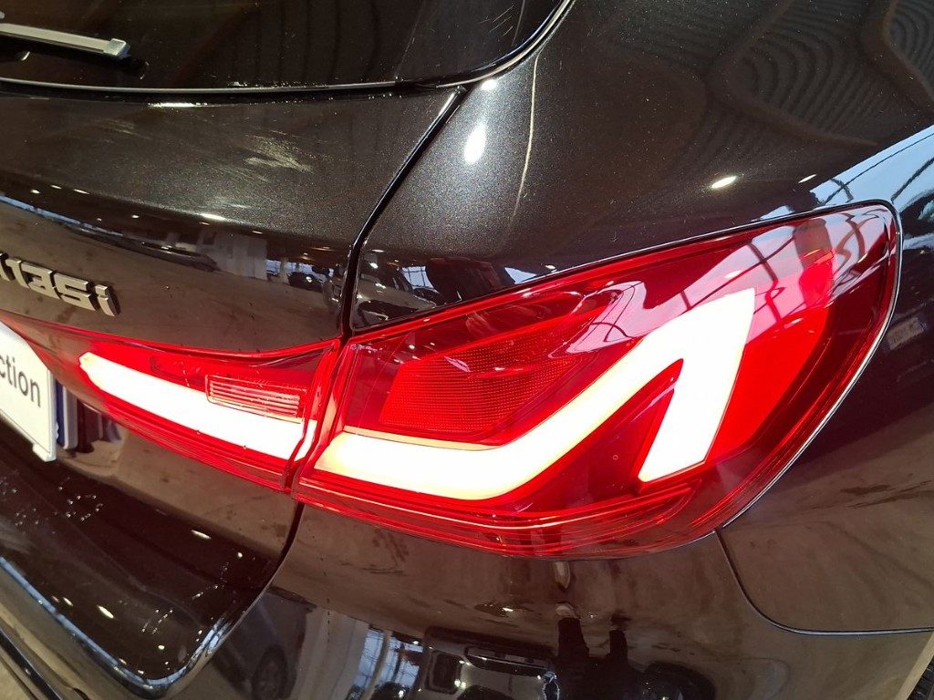 BMW M135 i xDrive Pacchetto M Performance Aut. - 7