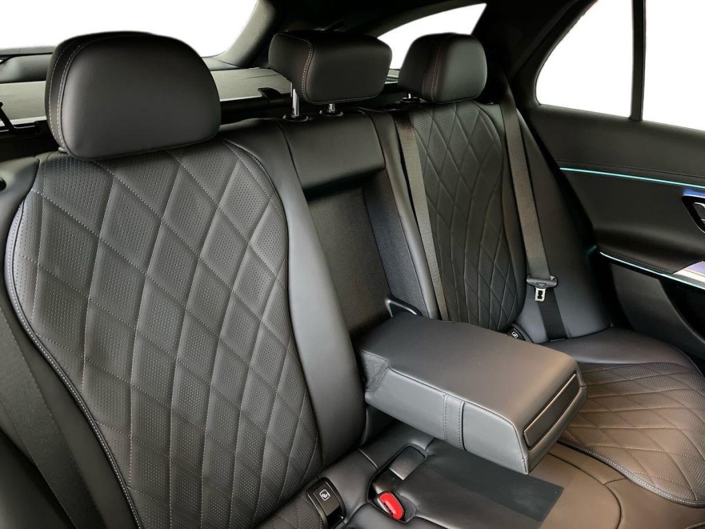 MERCEDES-BENZ E 220 d Mild hybrid 4Matic S.W. AMG Line PREMIUM - 16