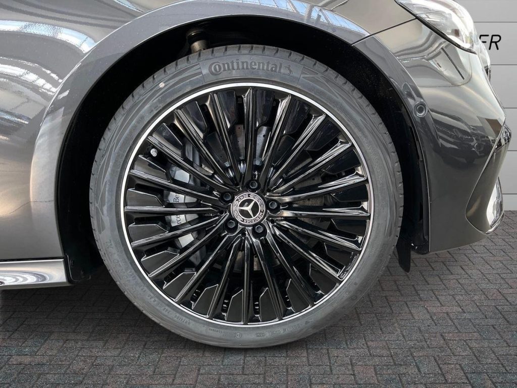 MERCEDES-BENZ E 220 d Mild hybrid 4Matic S.W. AMG Line PREMIUM - 7