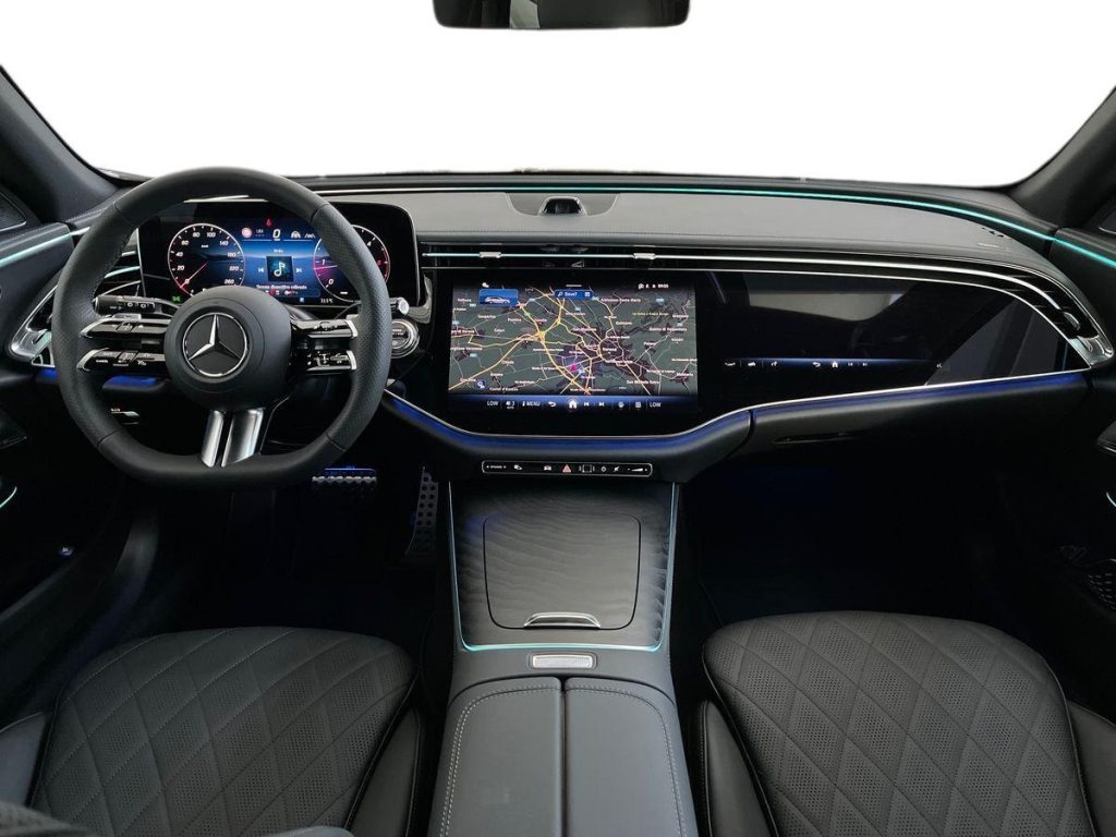 MERCEDES-BENZ E 220 d Mild hybrid 4Matic S.W. AMG Line PREMIUM - 9