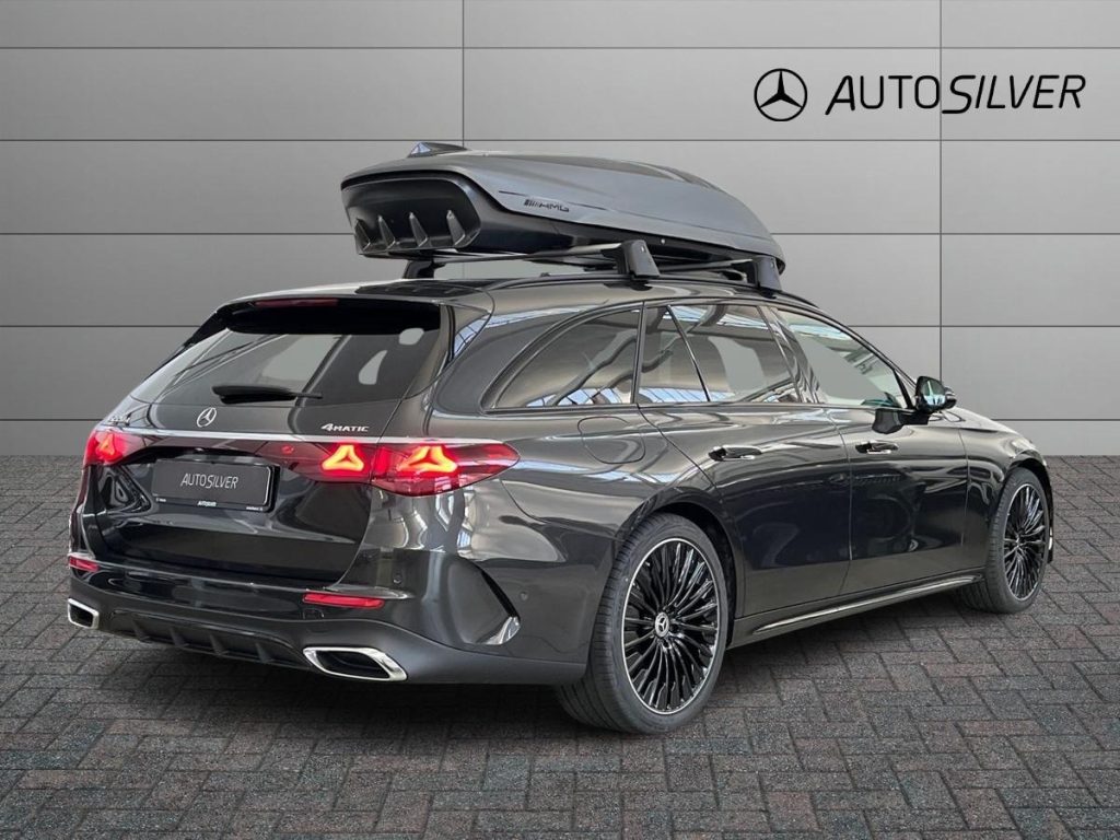 MERCEDES-BENZ E 220 d Mild hybrid 4Matic S.W. AMG Line PREMIUM - 2
