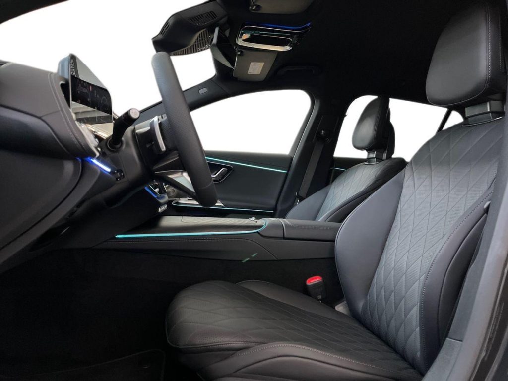 MERCEDES-BENZ E 220 d Mild hybrid 4Matic S.W. AMG Line PREMIUM - 10