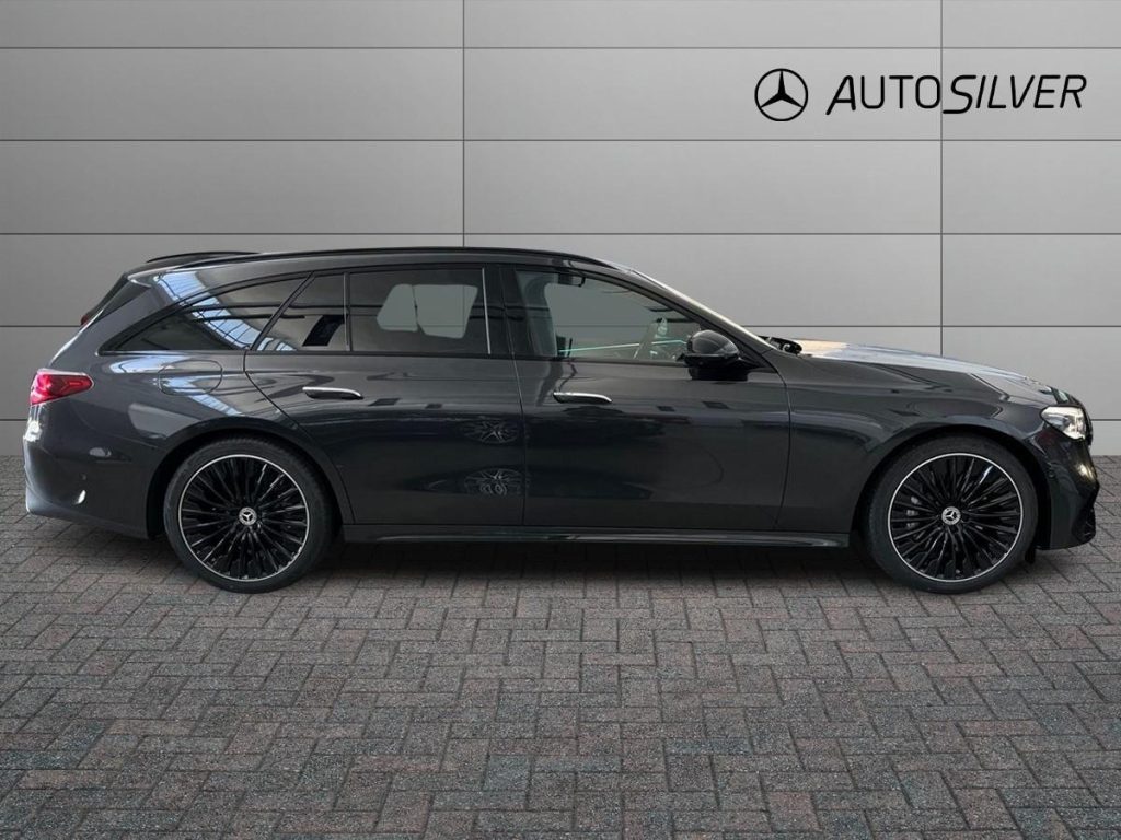 MERCEDES-BENZ E 220 d Mild hybrid 4Matic S.W. AMG Line PREMIUM - 5
