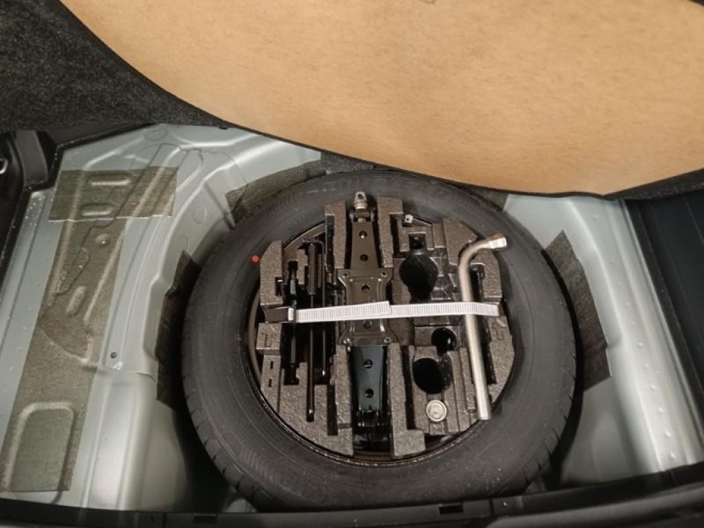 SKODA Fabia 1.0 TSI 95 CV Young Edition - 10