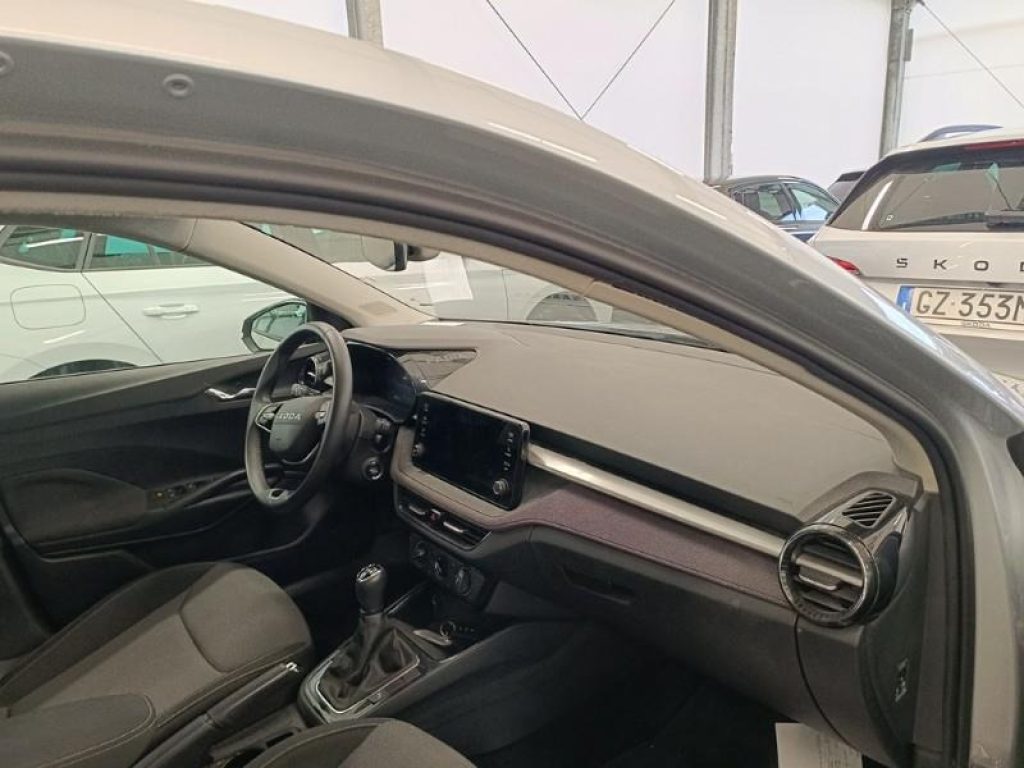 SKODA Fabia 1.0 TSI 95 CV Young Edition - 5